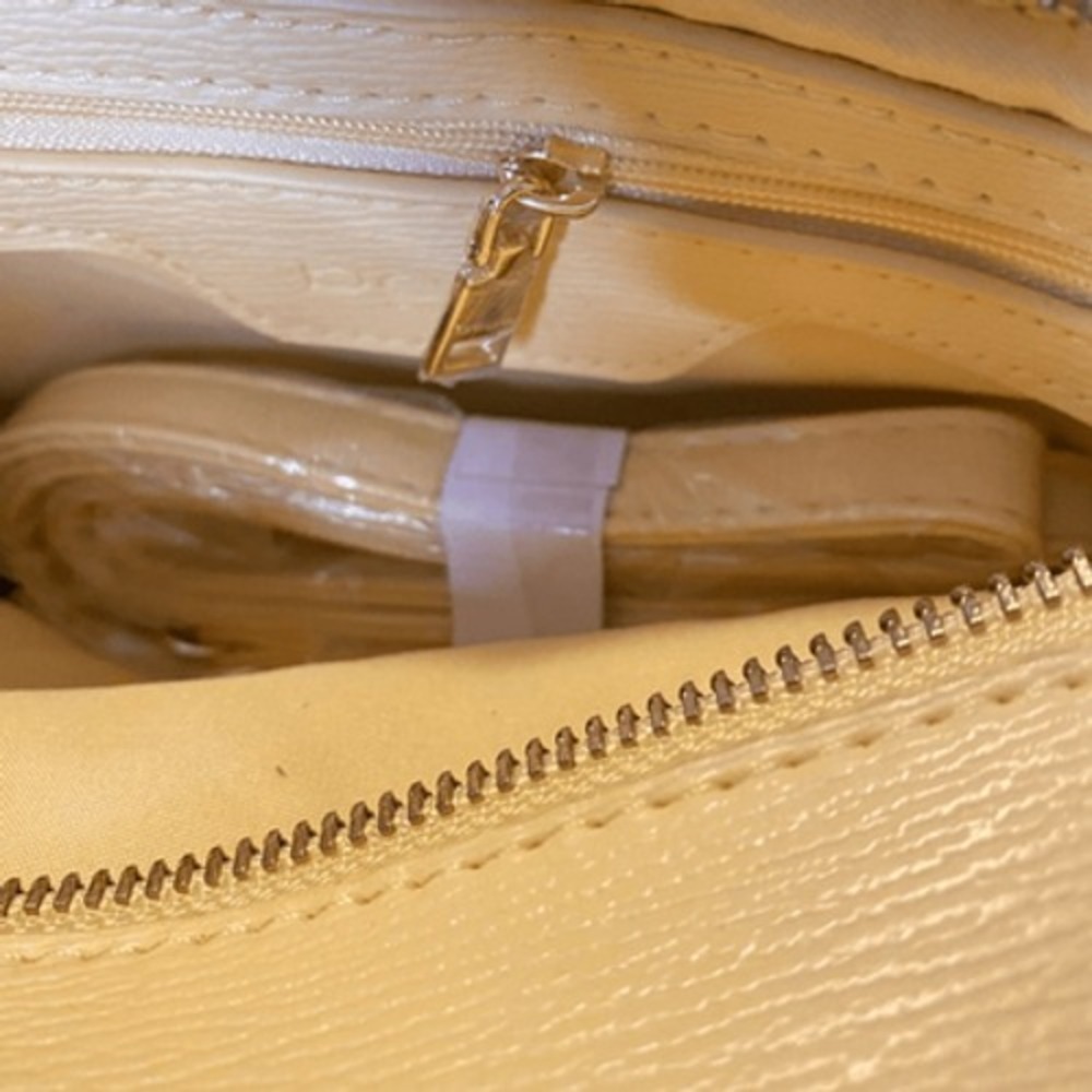 Bebe Bruna Camera Bag Butter Yellow Gold Chain Crossbody Handbag New - Picture 6 of 8